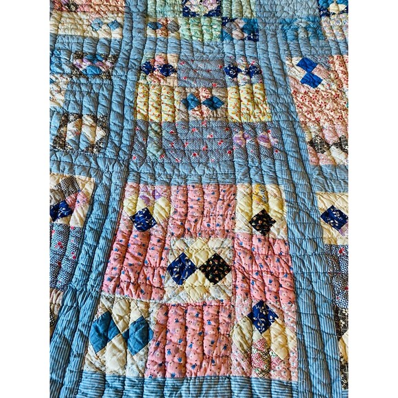 Quilt vintage twin size hand stitched 72 x 87 patchwork - Picture 11 of 12